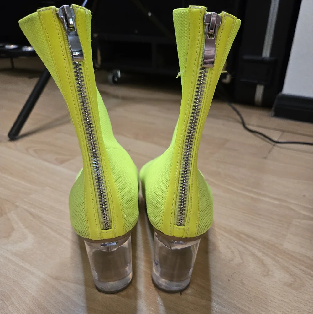 Neon yellow BEAUTIISOLES booties - Picture 3 of 6